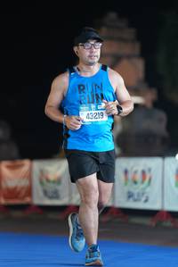 BIB: 43219
                            <button type="button" onclick="openModal(19772085)" class="btn btn-primary btn-sm float-right btn-popup" data-toggle="modal" data-target=".modal-high-quality">
                        <i class="fas fa-shopping-cart"></i> Add to Cart
                    </button>
                                            <button type="button" onclick="isThisMe(19772085, true)" class="btn btn-success btn-sm float-right btn-popup btn-isme hidden" data-toggle="tooltip" data-placement="bottom" title="นี่คือรูปของคุณใช่ไหม คลิกที่นี่เพื่อเอาเข้าอัลบั้ม">
                        <i class="fas fa-plus"></i> Add to album
                    </button>
                    <button type="button" onclick="isThisMe(19772085, false)" class="btn btn-warning btn-sm float-right btn-popup btn-isnotme hidden">
                        <i class="fas fa-ban"></i> Remove from album
                    </button>